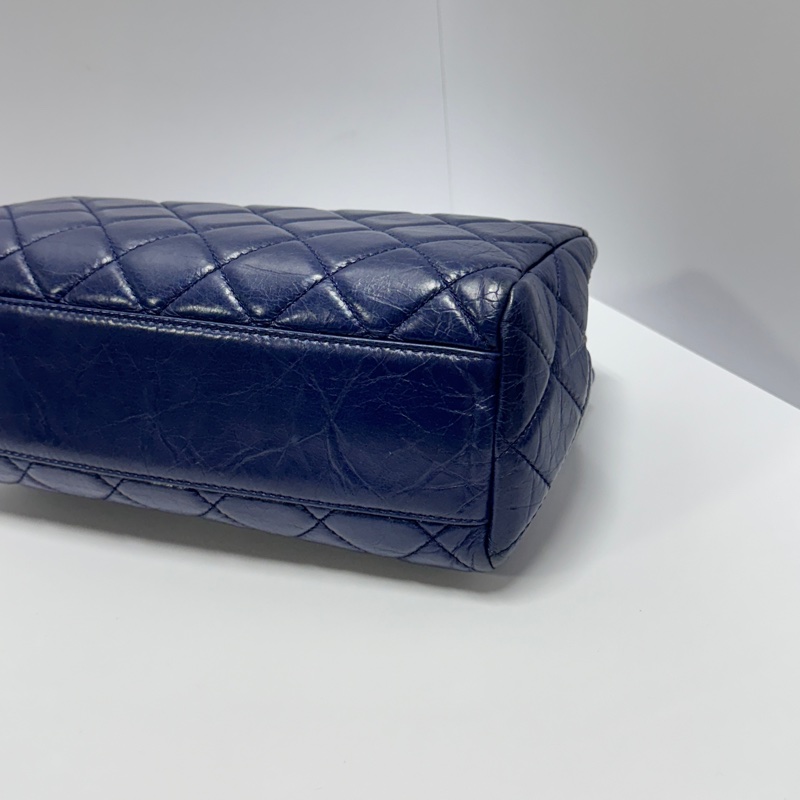 【極新🎁】 Chanel CF 香奈兒 抓皺牛皮 斜背包(專櫃263,300)-16