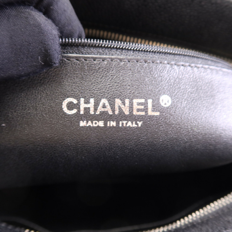 CHANEL 牛皮皮革Medallion Tote銀扣手挽袋-5