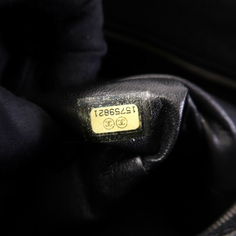 CHANEL 牛皮皮革Medallion Tote銀扣手挽袋-7