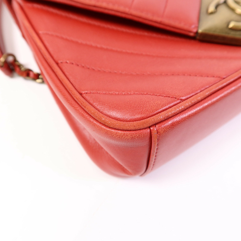 CHANEL 牛皮皮革Pyramid CC Camera Bag金扣鏈帶肩背袋-11