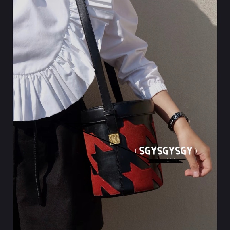 celine千烏格 凱旋門扣 圓筒 單肩包 Vintage 稀有 絕貨-11