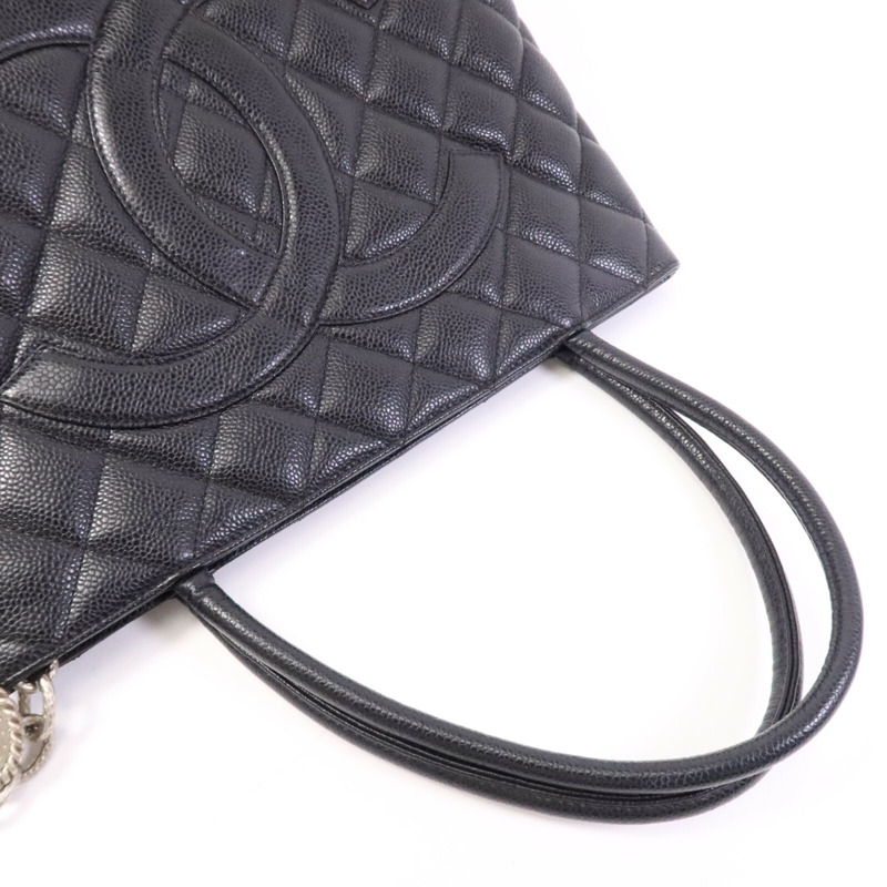 CHANEL 牛皮皮革Shoulder Bag銀扣肩背袋-8