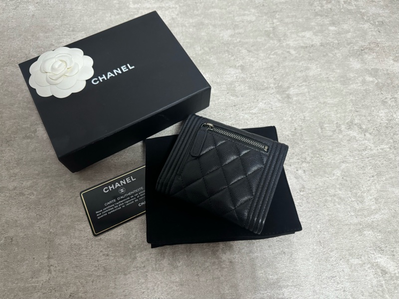 正品 Chanel boy 經典短夾黑銀-1