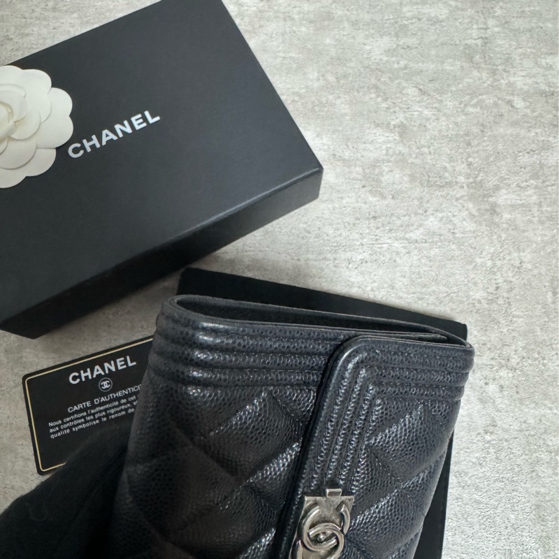 正品 Chanel boy 經典短夾黑銀-5