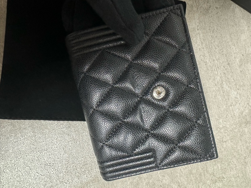 正品 Chanel boy 經典短夾黑銀-9