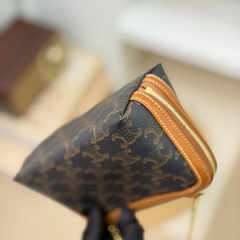 (全新未使用、全配、送禮沒問題😍)🏷Celine 瑟琳.Mini 貝殼包 新款-7