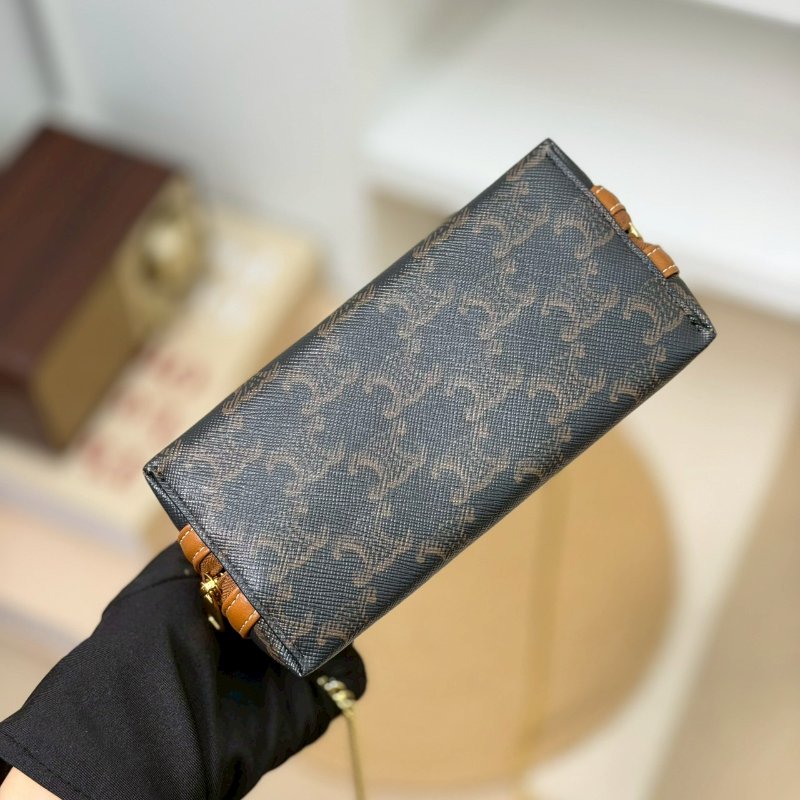 (全新未使用、全配、送禮沒問題😍)🏷Celine 瑟琳.Mini 貝殼包 新款-12