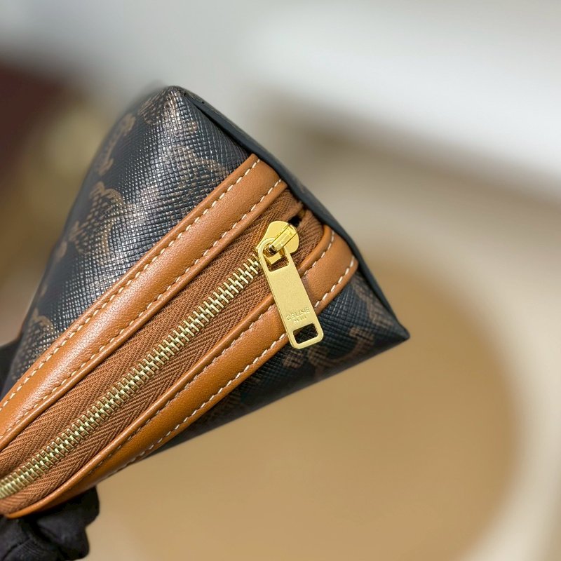 (全新未使用、全配、送禮沒問題😍)🏷Celine 瑟琳.Mini 貝殼包 新款-15