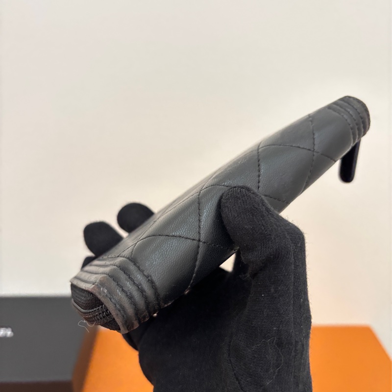 🔹 BOY CHANEL 菱格拉鍊中夾｜黑色-6