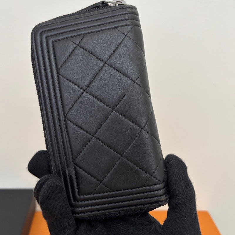 🔹 BOY CHANEL 菱格拉鍊中夾｜黑色-13