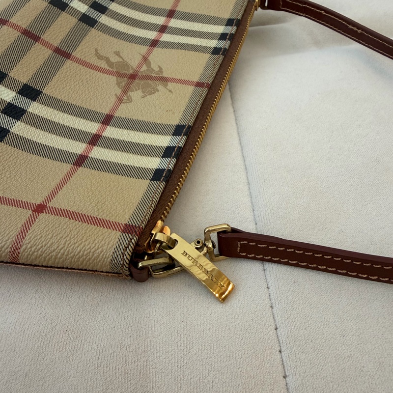 Burberry Hobo 格紋 麻將包 戰馬-12