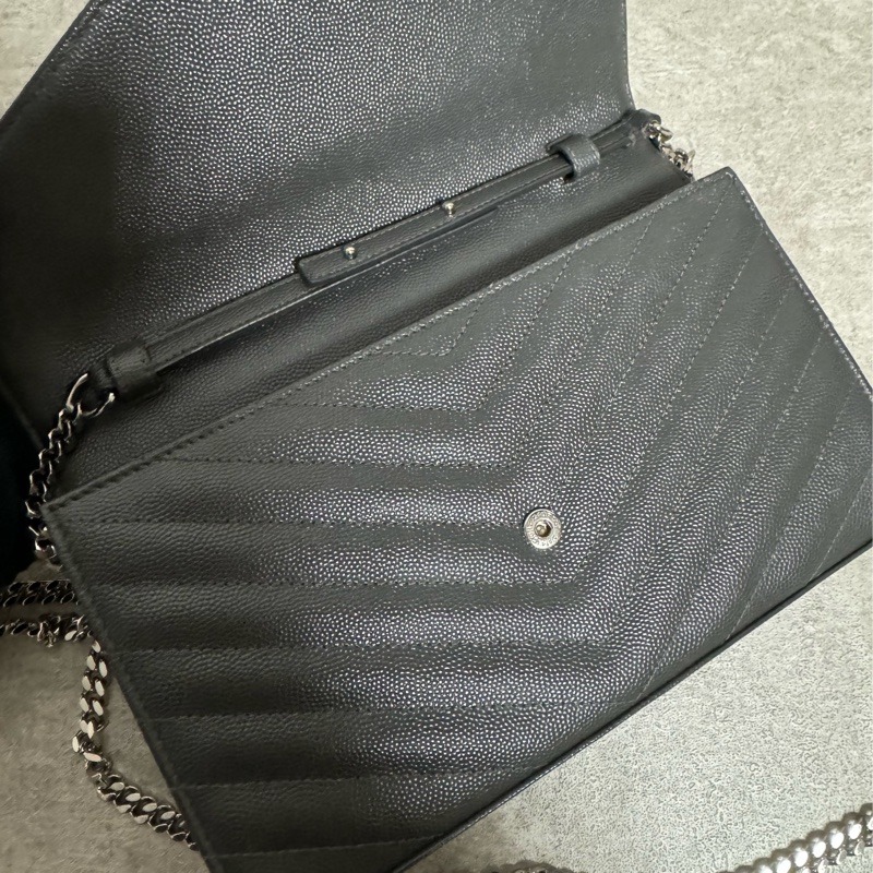 正品 Ysl 大款灰銀荔枝皮斜背包-8