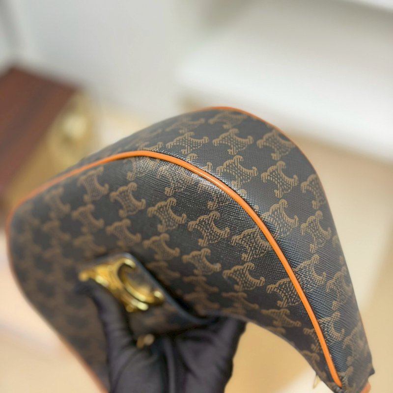 (真的很美🥹買它不會後悔!)🏷Celine 瑟琳.Ava Triomphe 老花腋下包 新款-5