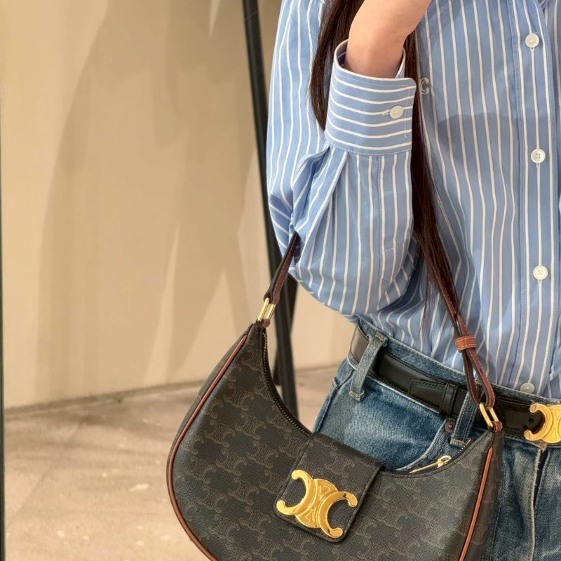 (真的很美🥹買它不會後悔!)🏷Celine 瑟琳.Ava Triomphe 老花腋下包 新款-22