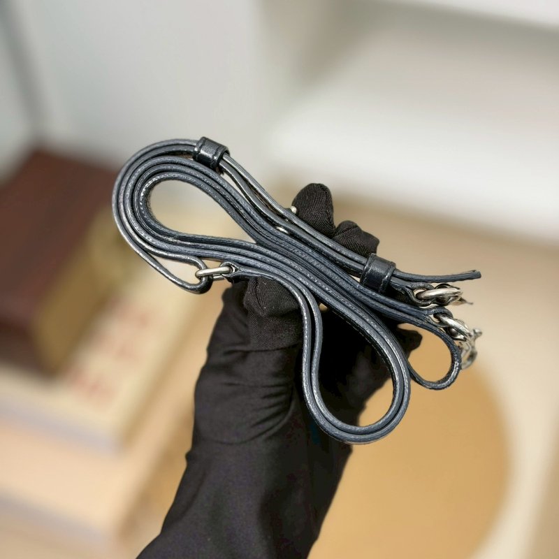 🏷YSL 聖羅蘭．Loulou Toy 方胖子/客人寄賣-22