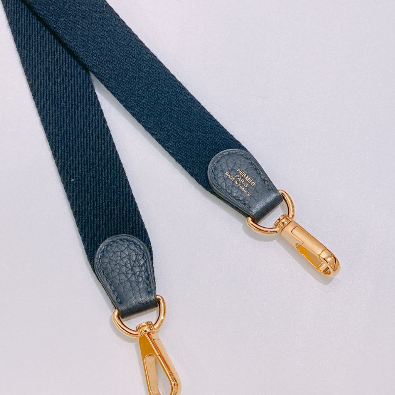 TW4693 Hermes 愛馬仕迷你依夫連肩帶包包Mini Evelyne TC Bleu Nuit x GHW-11