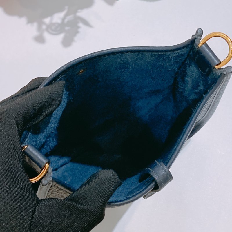TW4693 Hermes 愛馬仕迷你依夫連肩帶包包Mini Evelyne TC Bleu Nuit x GHW-22