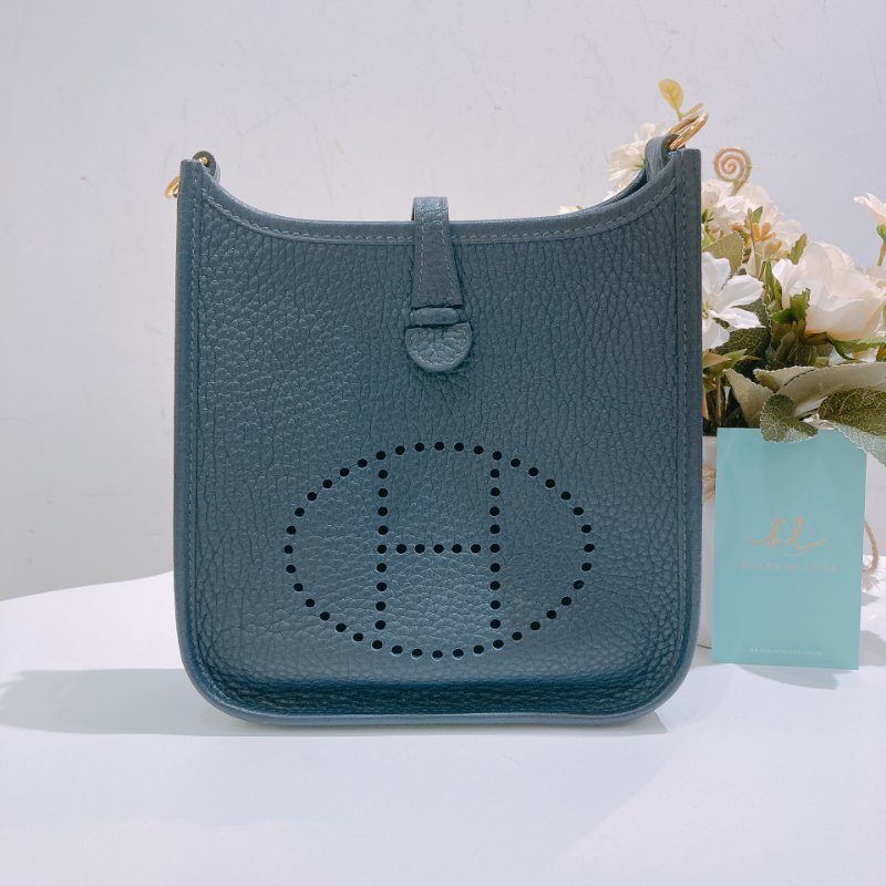 TW4693 Hermes 愛馬仕迷你依夫連肩帶包包Mini Evelyne TC Bleu Nuit x GHW-25
