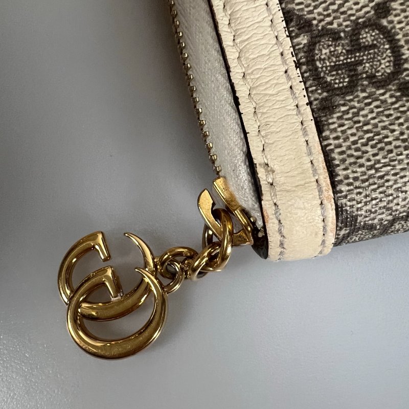 GUCCI 523154 白ㄇ拉長夾-11