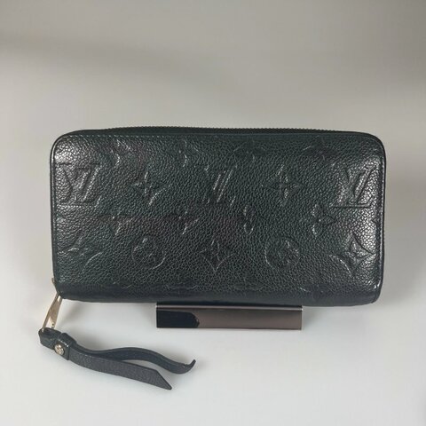 LV M10924 黑壓紋ㄇ拉長夾