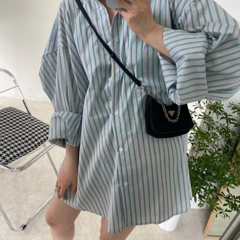 (稀有釋出!值得收藏😍)🏷Prada 普拉達.Mini Hobo 限量絕版款-21