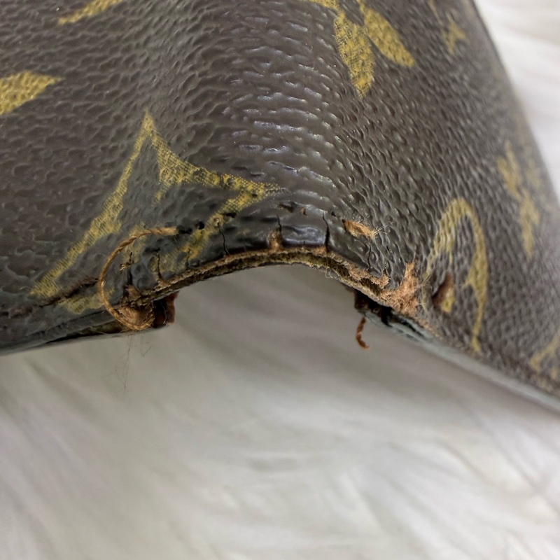 Louis Vuitton Wallet-3