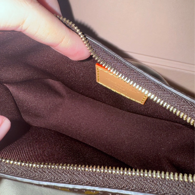 Lv Nano boulogne 小牛角包-8