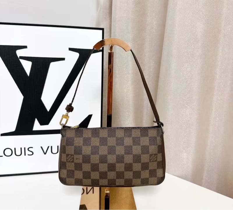 「JL精品代購」98新 LV 棋盤格 麻將包-0