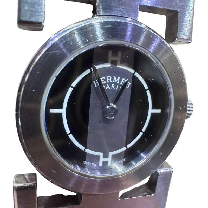 【美收精品】HERMES 雙H銀框黑色黑面磐石英腕錶 4-945-2