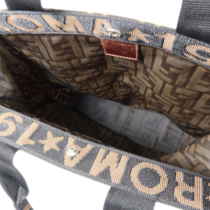 FENDI 帆布Hand Bag銀扣手挽袋-4