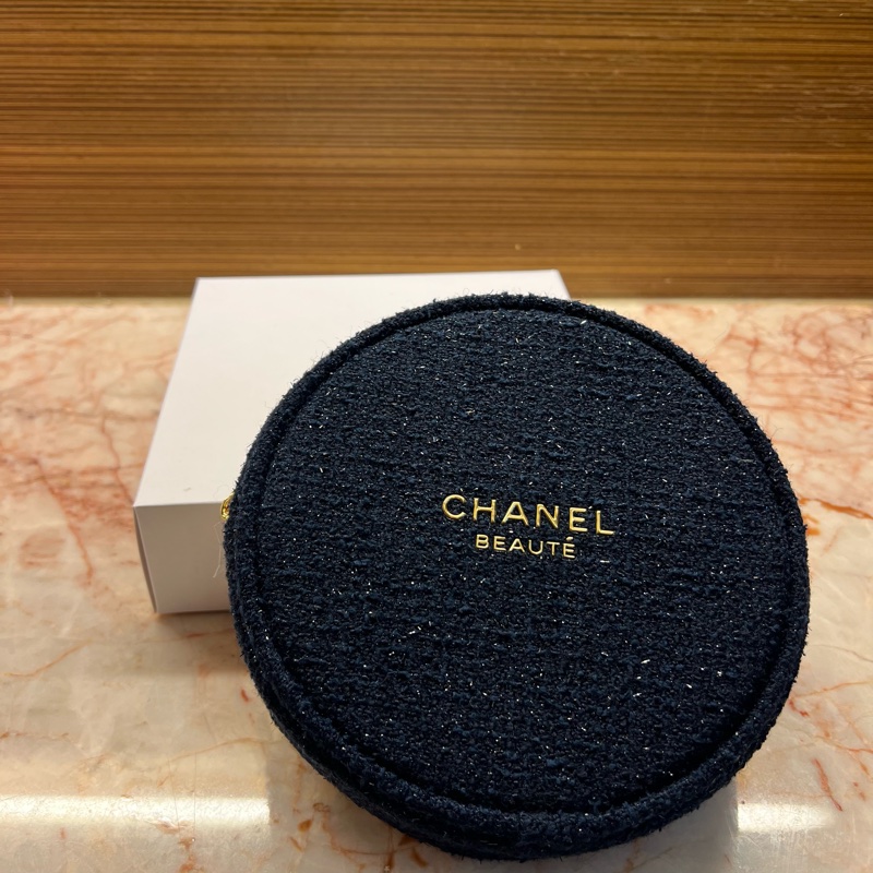 CHANEL香奈兒圓餅精緻化妝包 CHANEL Beauté Round Cosmetic Pouch-0