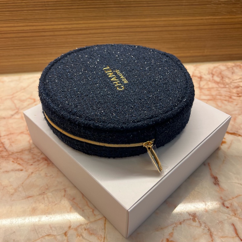 CHANEL香奈兒圓餅精緻化妝包 CHANEL Beauté Round Cosmetic Pouch-2