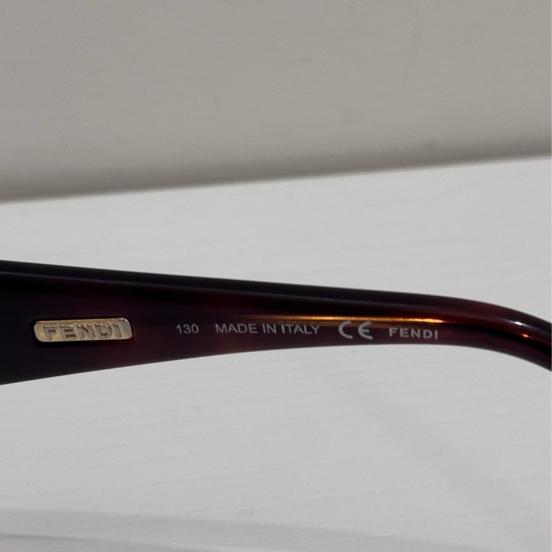 FENDI 琥珀色墨鏡-11