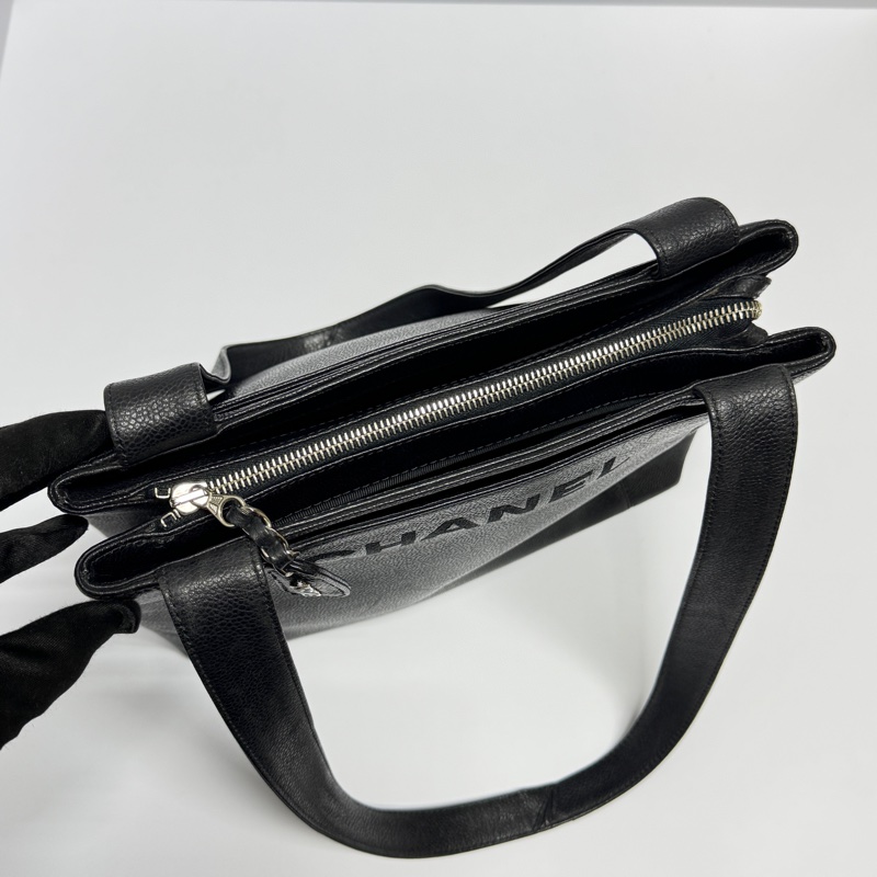 【超!級!新】 Chanel 黑銀 魚子醬牛皮 肩背托特包👜(專櫃261,300)-20