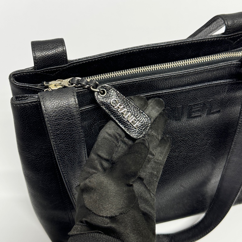 【超!級!新】 Chanel 黑銀 魚子醬牛皮 肩背托特包👜(專櫃261,300)-21