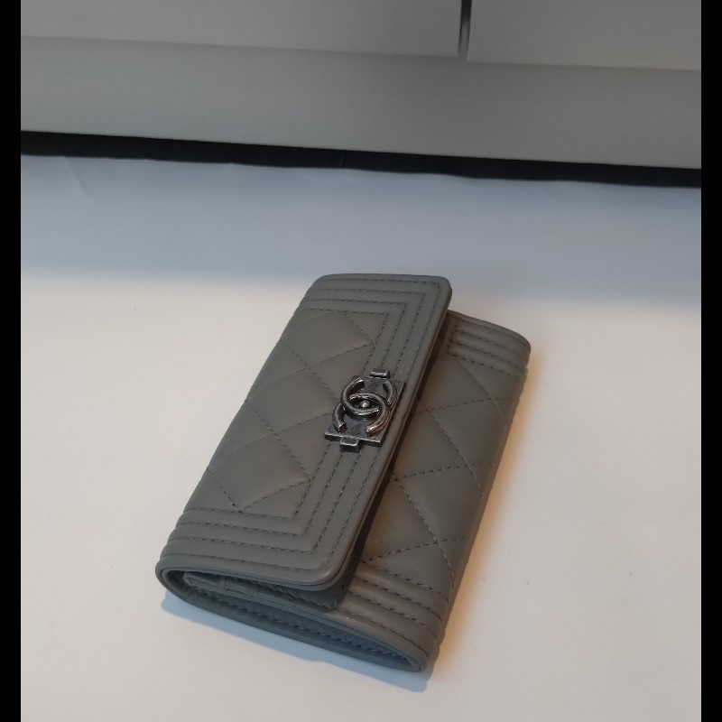 Chanel 灰皮Boy下蓋卡片零錢包-1