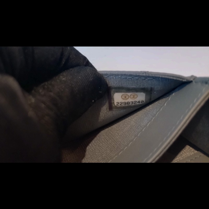Chanel 灰皮Boy下蓋卡片零錢包-17