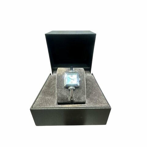 【美收精品】Gucci銀色方型簡約灰色經典腕錶 4-944