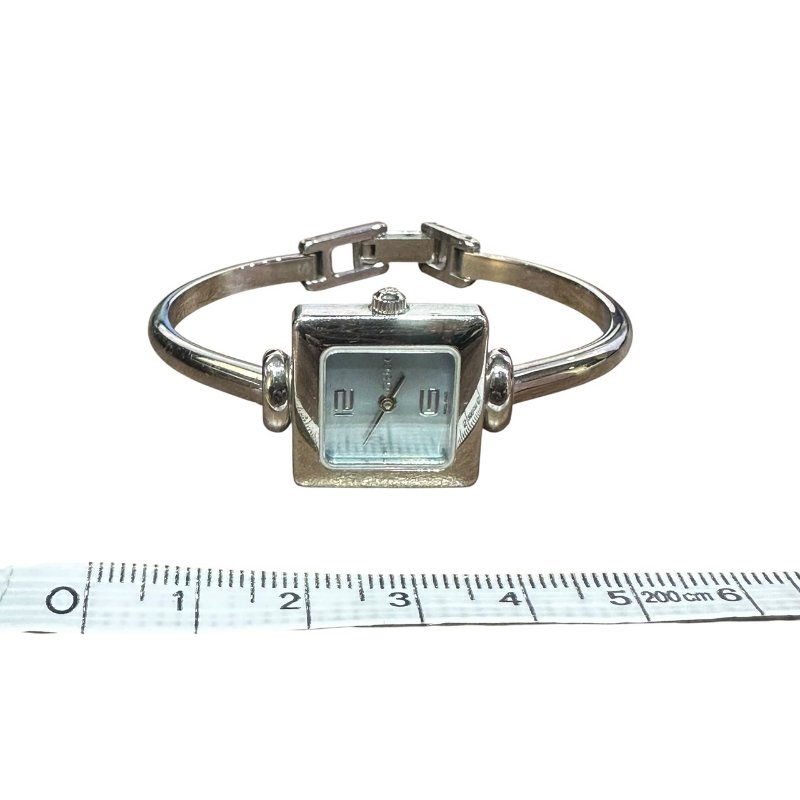 【美收精品】Gucci銀色方型簡約灰色經典腕錶 4-944-12