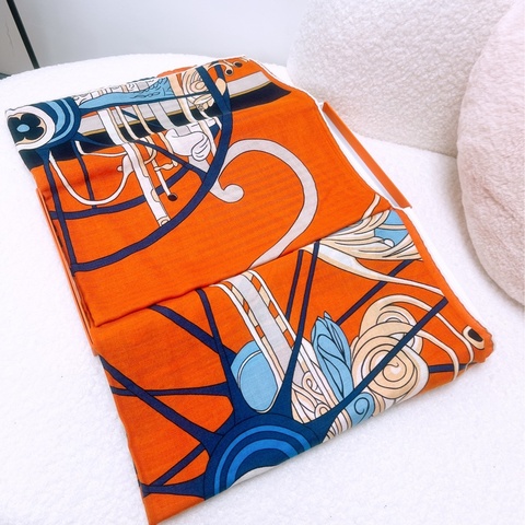全新 Hermes 橙色絲巾/披肩 140