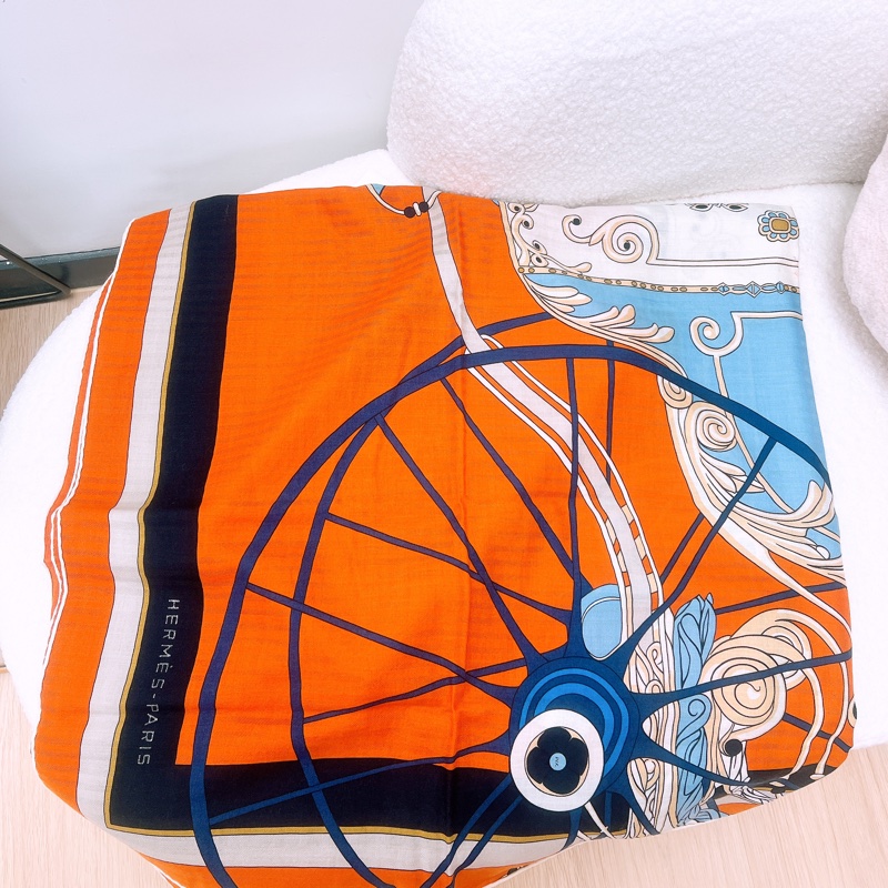 全新 Hermes 橙色絲巾/披肩 140-3