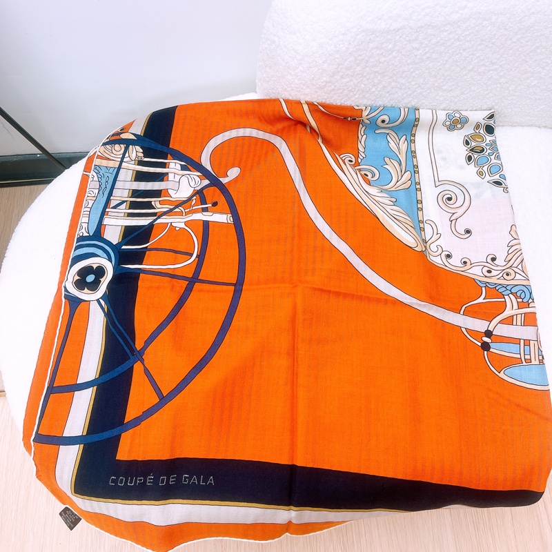 全新 Hermes 橙色絲巾/披肩 140-4