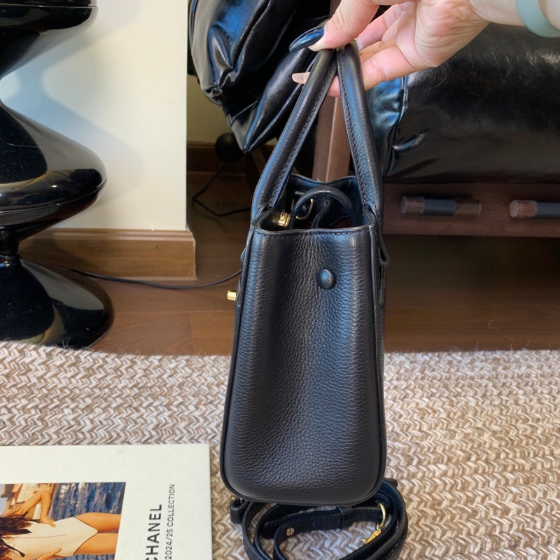 Chanel黑金mini 托特包-2