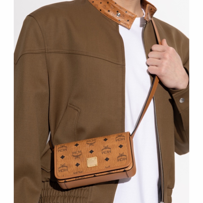 MCM 男士 翻蓋單肩包均碼碼19.5cm*11cm-5