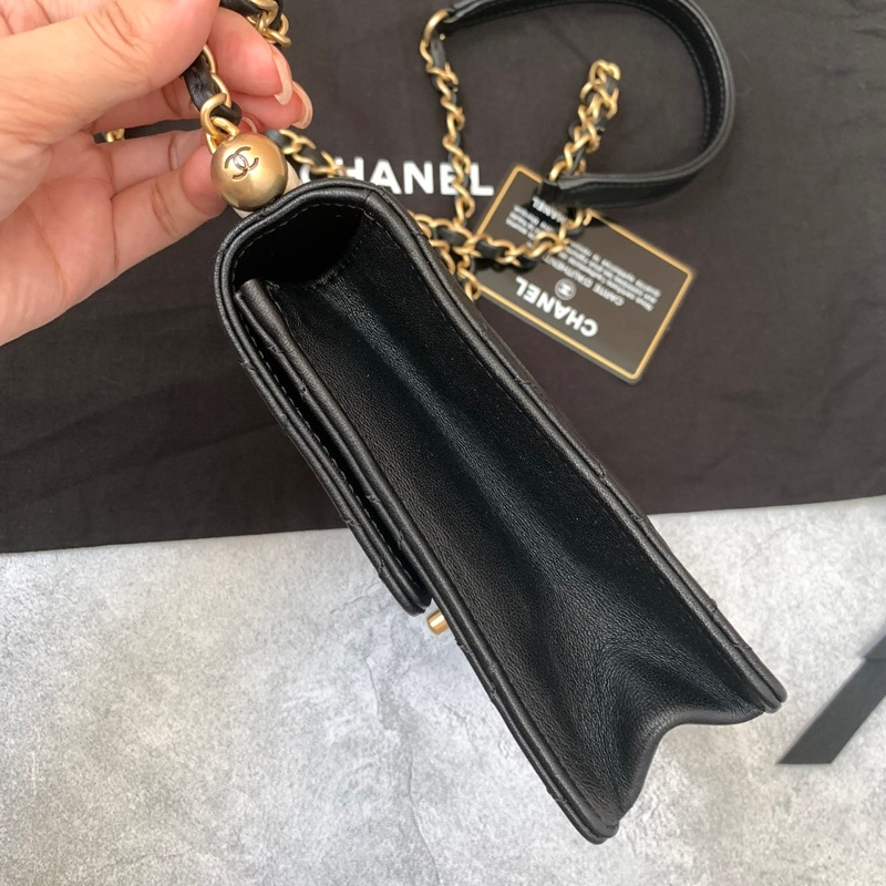 Chanel黑金羊皮珍珠包-3