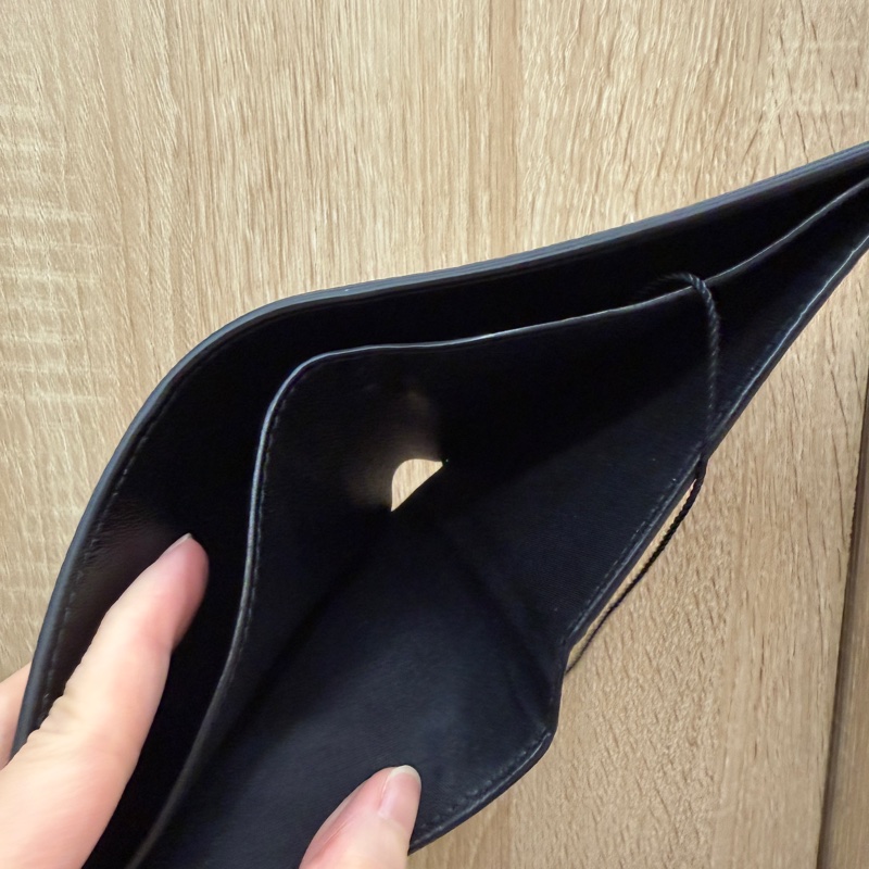 Balenciaga 黑小牛皮對開8卡短夾-11