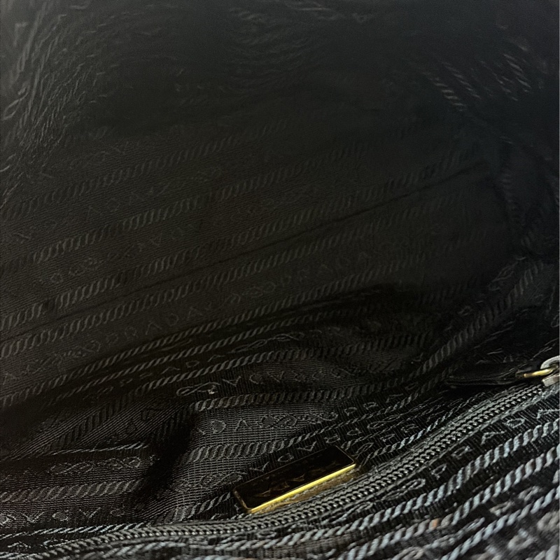 Prada 降落傘鏈條托特包 Tote-17