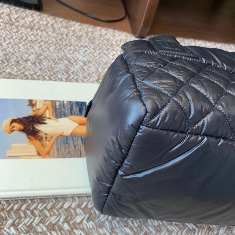 Chanel運動方標羽絨包-7