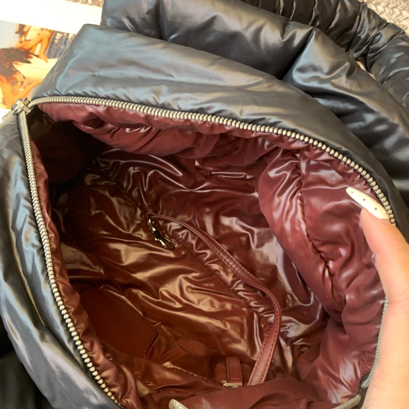 Chanel運動方標羽絨包-9