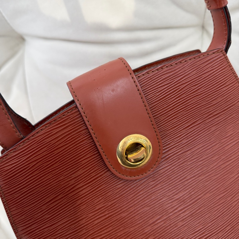 Louis Vuitton LV Epi 水波紋 焦糖色 單肩包 中古-1